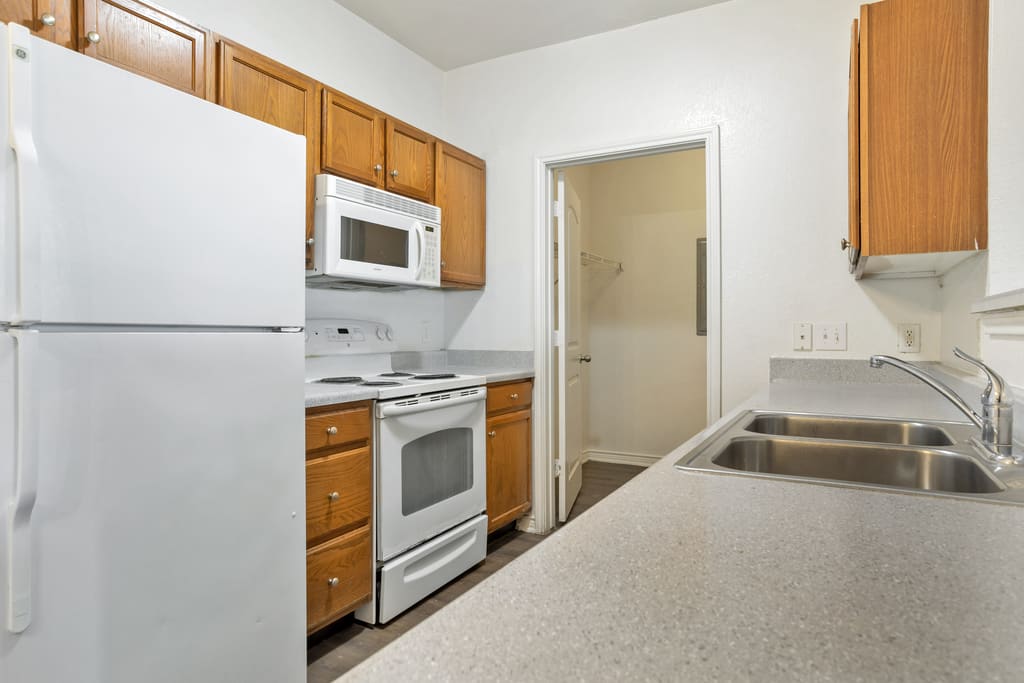 Photos and Video of The Villas at Shaver Apartments in Pasadena, TX